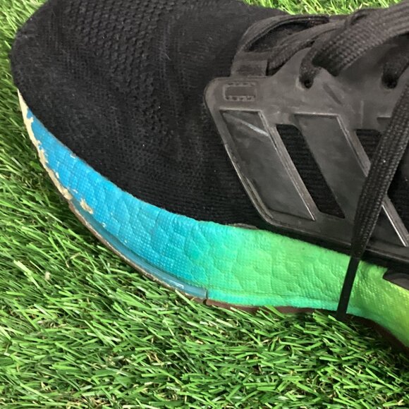 Adidas Ultraboost 22 Black Multi Color Gradient 10